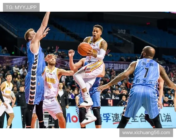 北京控股鏖战南京同曦全场激烈对攻双方外援表现成胜负关键 北京控股鏖战南京同曦全场激烈对攻双方外援表现成胜负关键