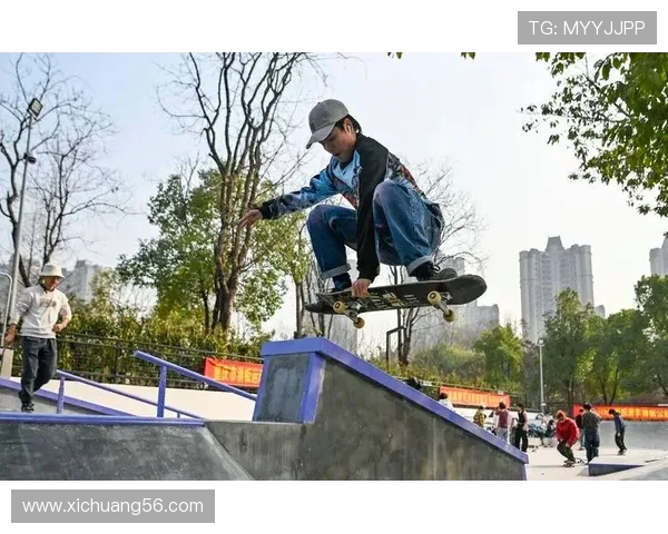 重庆极限运动队在世界滑板锦标赛中以74分稳居积分榜首位