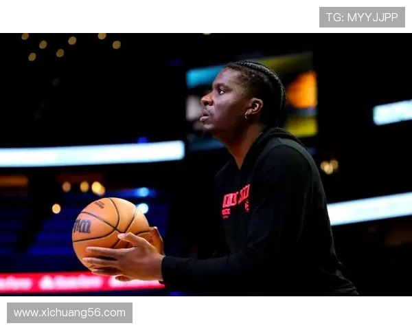 克林特卡佩拉：从新秀到NBA明星的成长之路与奋斗历程